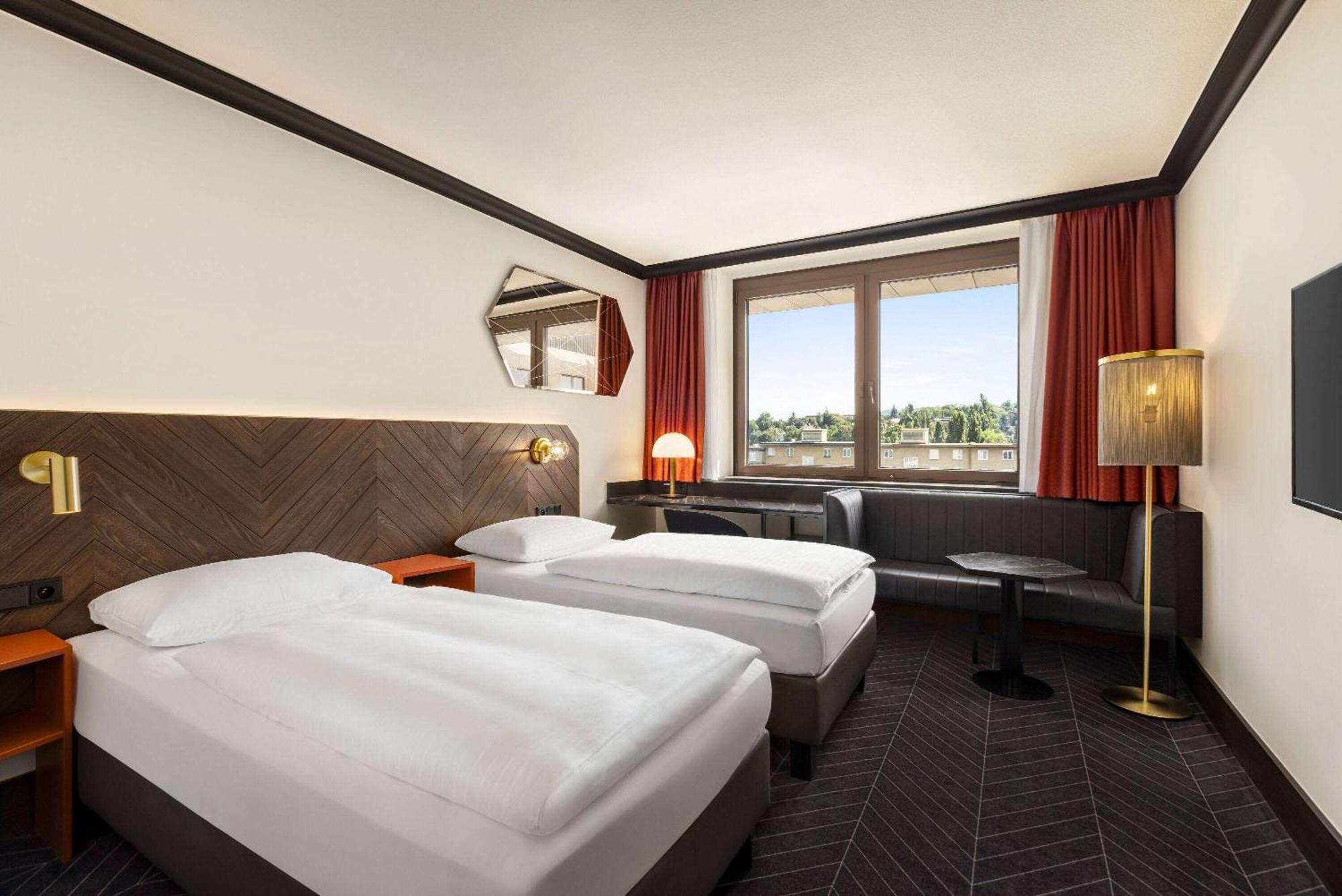 Vienna House By Wyndham Diplomat Prague Hotel Exterior foto