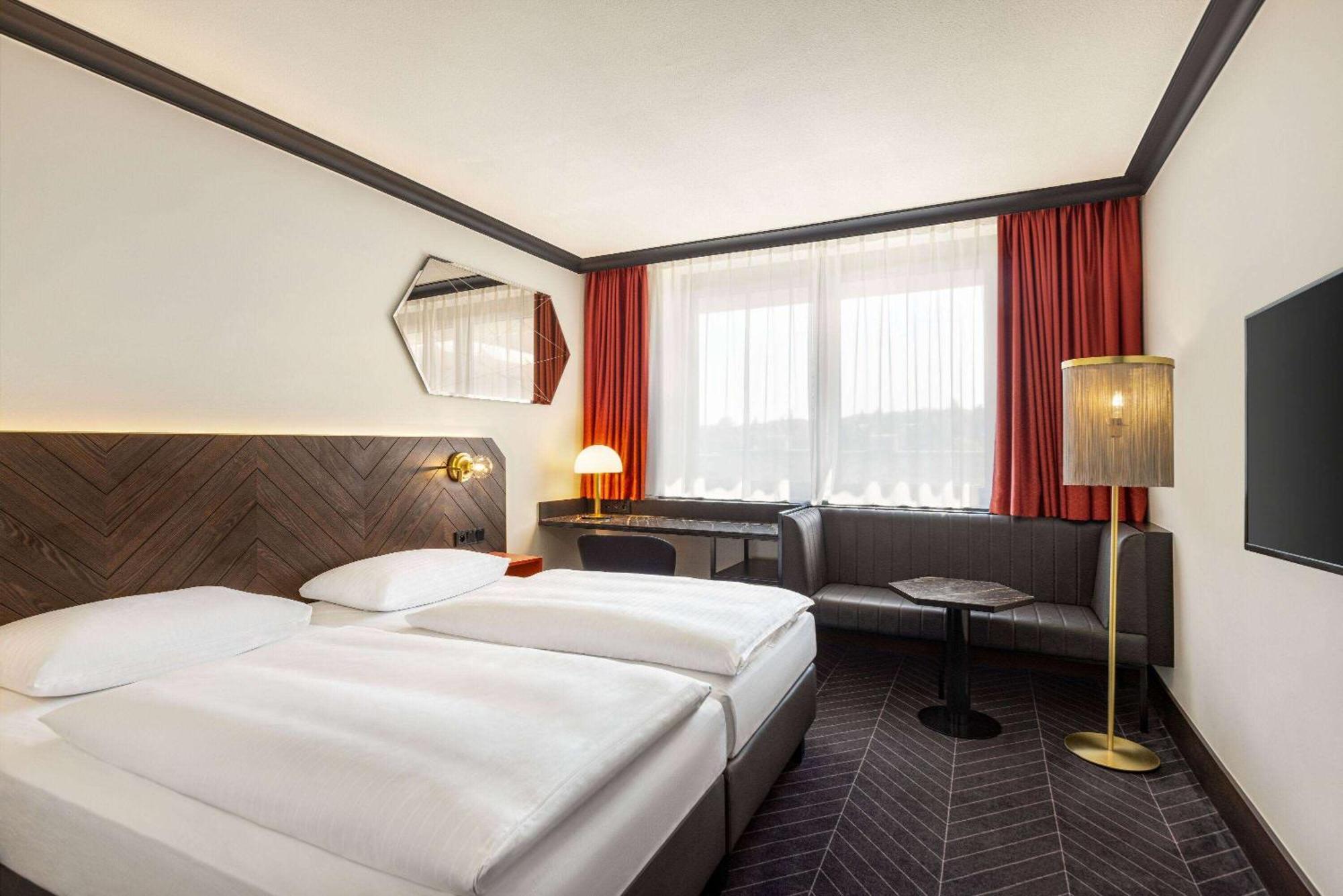 Vienna House By Wyndham Diplomat Prague Hotel Exterior foto